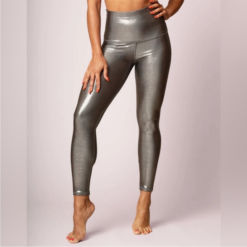 Emily Hsu Designs Shimmering Silver Gun Metal Foil Leggings - Size M - NWT